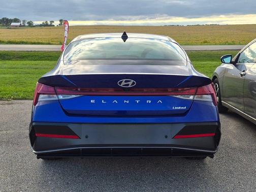Intense Blue 2024 Hyundai ELANTRA Limited