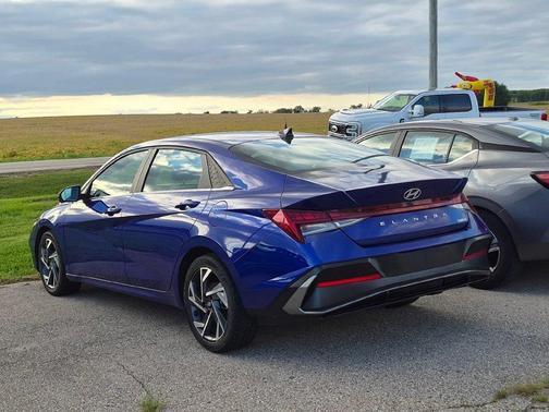 Intense Blue 2024 Hyundai ELANTRA Limited