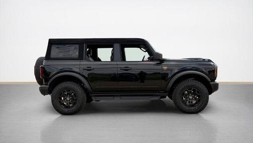 Shadow Black 2026 Ford Bronco Outer Banks