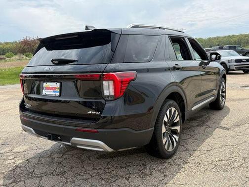 Black Metallic 2025 Ford Explorer Platinum