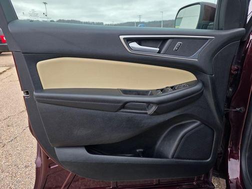 Burgundy Velvet Metallic Tinted Clearcoat 2023 Ford Edge SEL