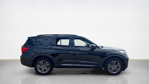 Agate Black Metallic 2023 Ford Explorer XLT