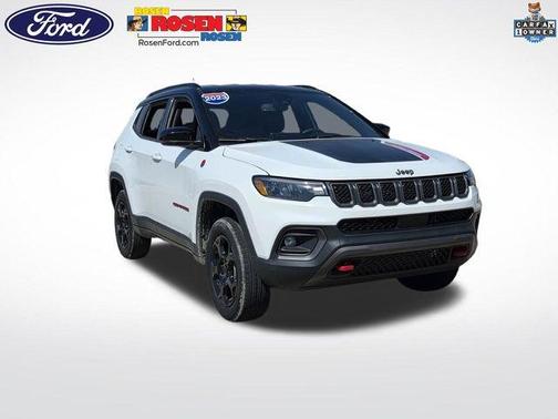 Bright White Clearcoat 2023 Jeep Compass Trailhawk
