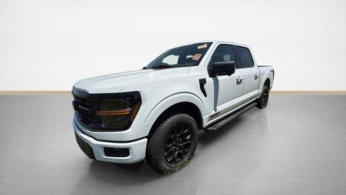 Oxford White 2024 Ford F-150 XLT