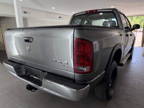 Gray 2005 Dodge Ram 1500 SLT Quad Cab