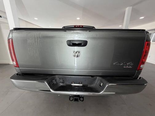 Gray 2005 Dodge Ram 1500 SLT Quad Cab
