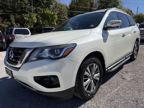 2018 Nissan Pathfinder SL