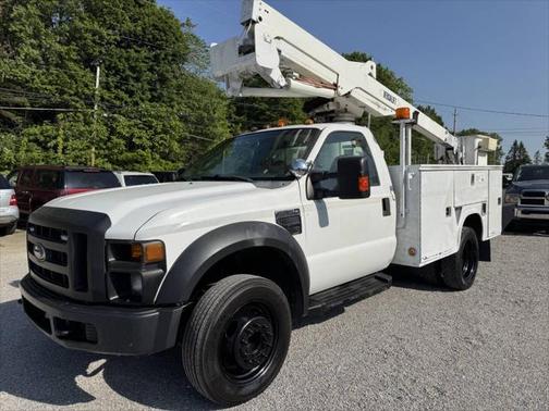 2008 Ford F-450 4X2 2dr Regular Cab 140.8 200.8 in. WB