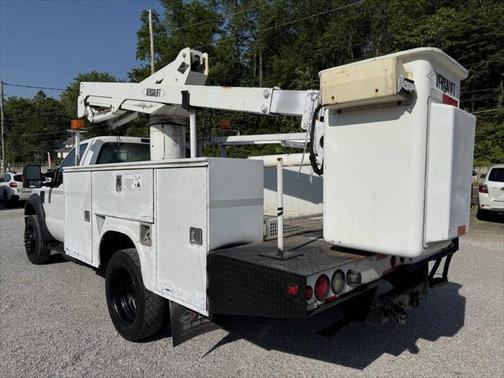 2008 Ford F-450 4X2 2dr Regular Cab 140.8 200.8 in. WB