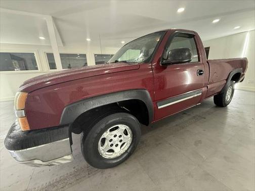 2004 Chevrolet Silverado 1500 LS