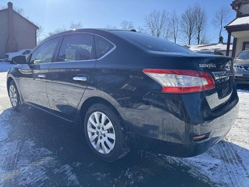 2015 Nissan Sentra S 4dr Sedan CVT