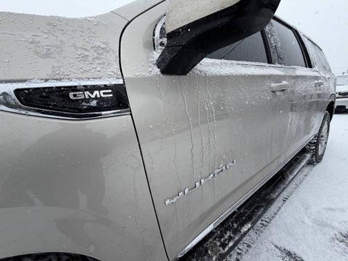 2021 GMC Yukon XL SLT