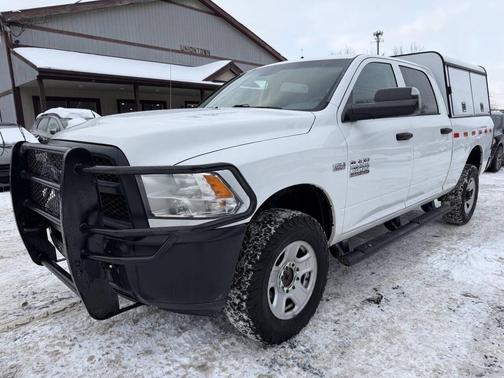 2018 RAM 2500 Tradesman Crew Cab 4x4 6'4' Box