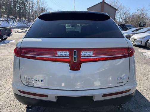 2016 Lincoln MKT EcoBoost