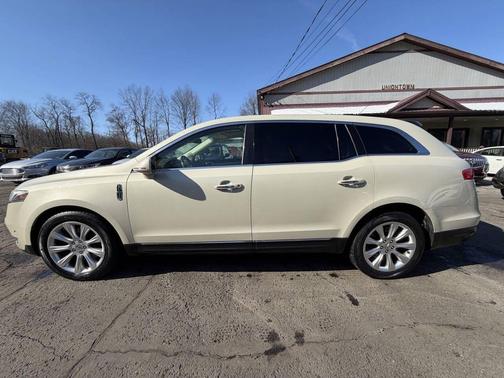 2016 Lincoln MKT EcoBoost