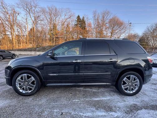 2011 GMC Acadia Denali