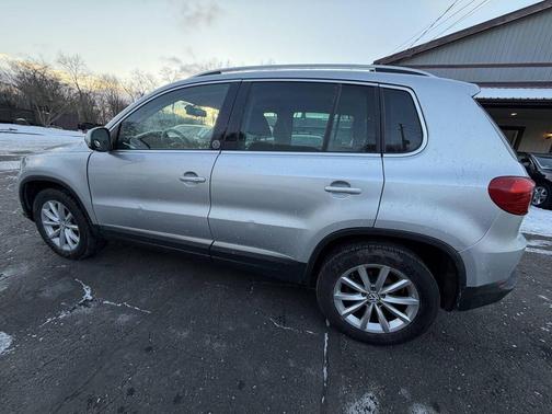 2017 Volkswagen Tiguan 2.0T Wolfsburg Edition