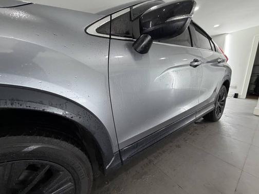 Mercury Gray Metallic 2018 Mitsubishi Eclipse Cross LE