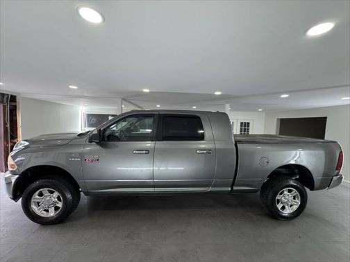 2010 Dodge Ram 2500 SLT Mega Cab