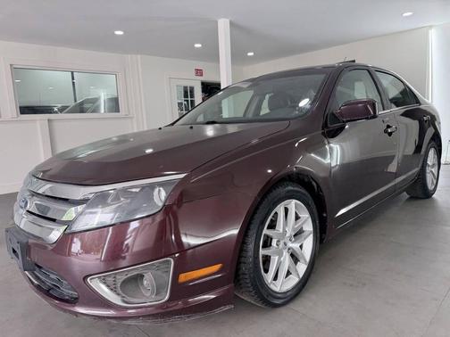 Burgundy 2012 Ford Fusion SEL