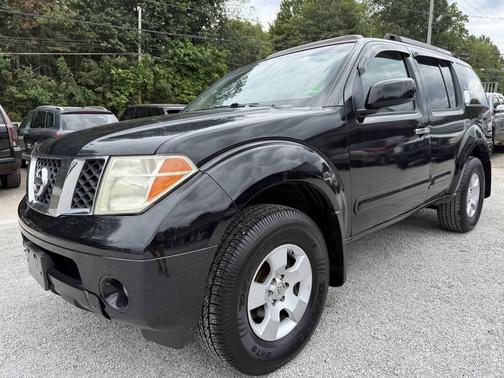 2007 Nissan Pathfinder SE Off-road