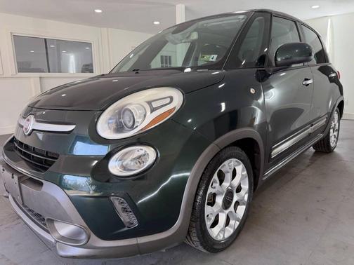 Verde Bosco Perla (Forest Green) 2014 FIAT 500L Trekking