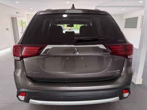 Quartz Brown Metallic 2018 Mitsubishi Outlander SEL S-AWC