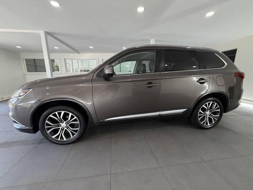 Quartz Brown Metallic 2018 Mitsubishi Outlander SEL S-AWC