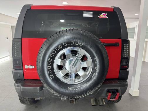 Victory Red 2006 Hummer H3 Base