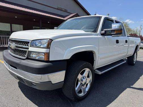 Summit White 2005 Chevrolet Silverado 2500 LT H/D Crew Cab