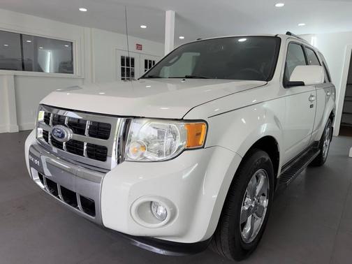 Off White 2010 Ford Escape Limited