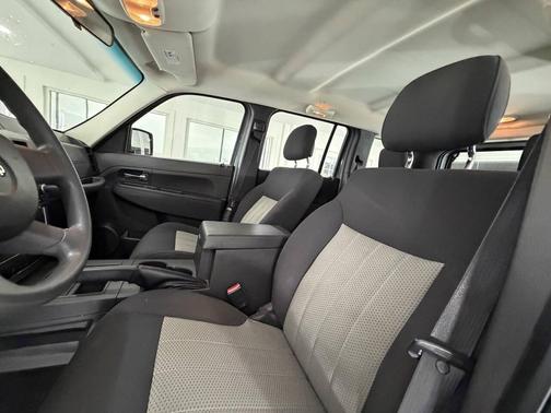 Charcoal 2010 Jeep Liberty Sport