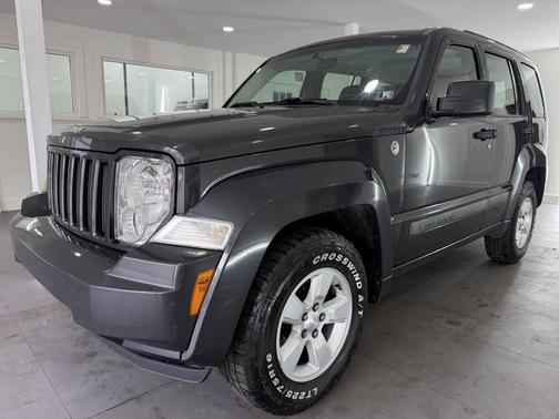 Charcoal 2010 Jeep Liberty Sport