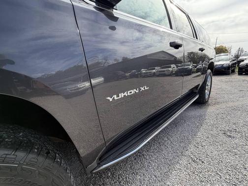 2016 GMC Yukon XL SLE