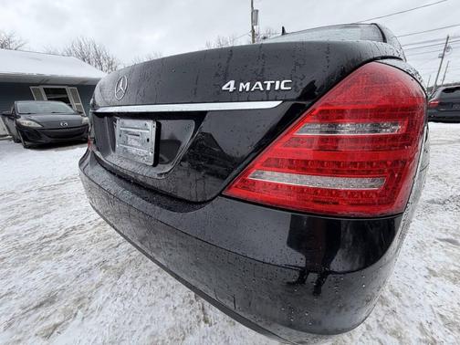 2012 Mercedes-Benz S-Class 4MATIC