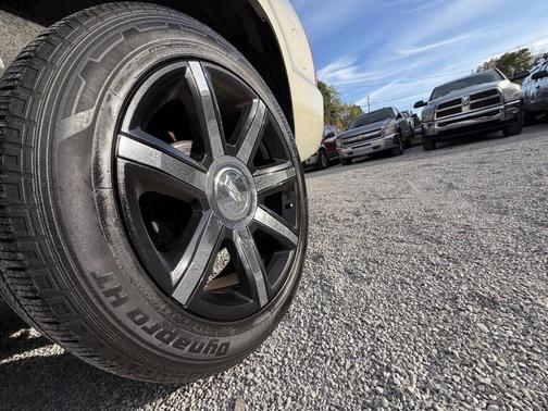 2007 Cadillac Escalade EXT Base