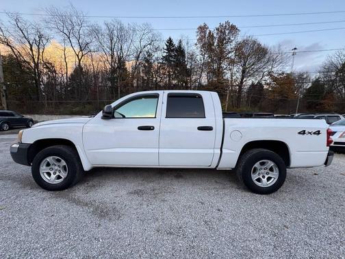 2005 Dodge Dakota SLT Quad Cab