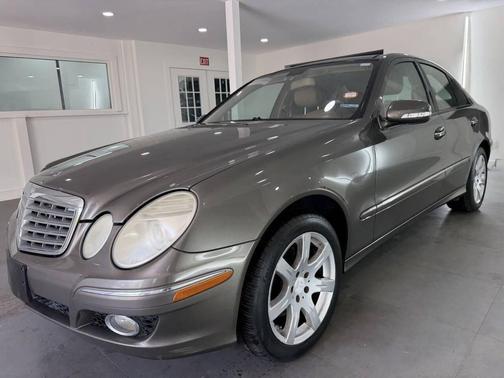 Brown 2008 Mercedes-Benz E-Class 4MATIC