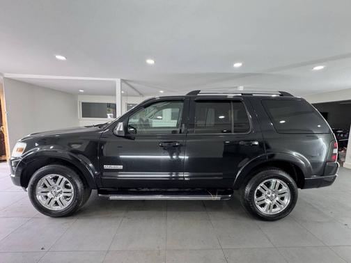 Black Clearcoat 2007 Ford Explorer Limited