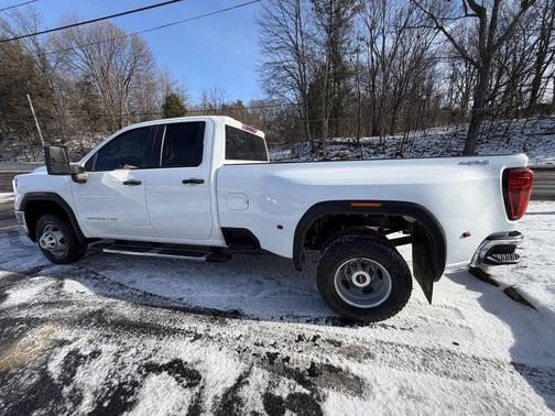 2023 GMC Sierra 3500 Base