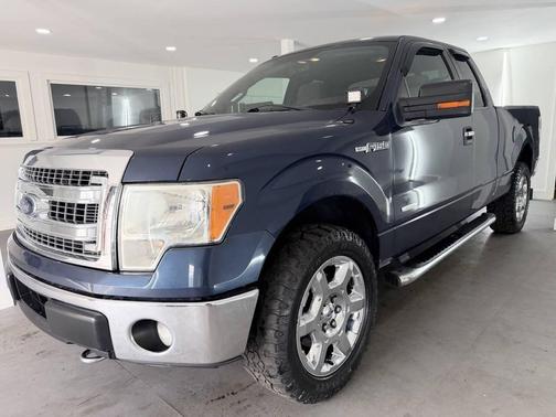 Blue 2013 Ford F-150 XLT