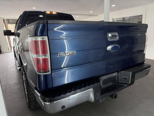 Blue 2013 Ford F-150 XLT