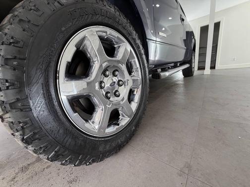 Blue 2013 Ford F-150 XLT