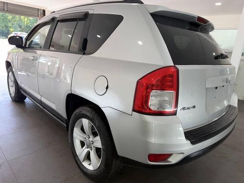 Bright Silver Metallic Clearcoat 2011 Jeep Compass Base
