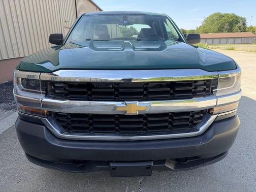 Woodland Green 2016 Chevrolet Silverado 1500 WT