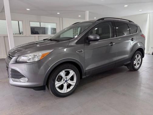 Sterling Gray Metallic 2014 Ford Escape SE