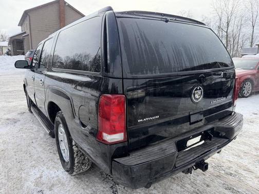 2004 Cadillac Escalade ESV Base