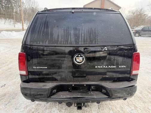 2004 Cadillac Escalade ESV Base