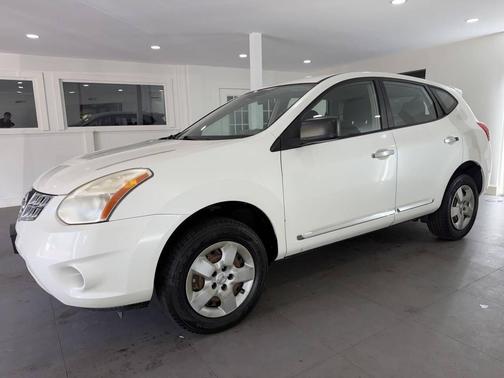 Pearl White 2011 Nissan Rogue S
