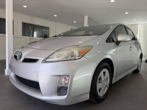 Classic Silver Metallic 2010 Toyota Prius II